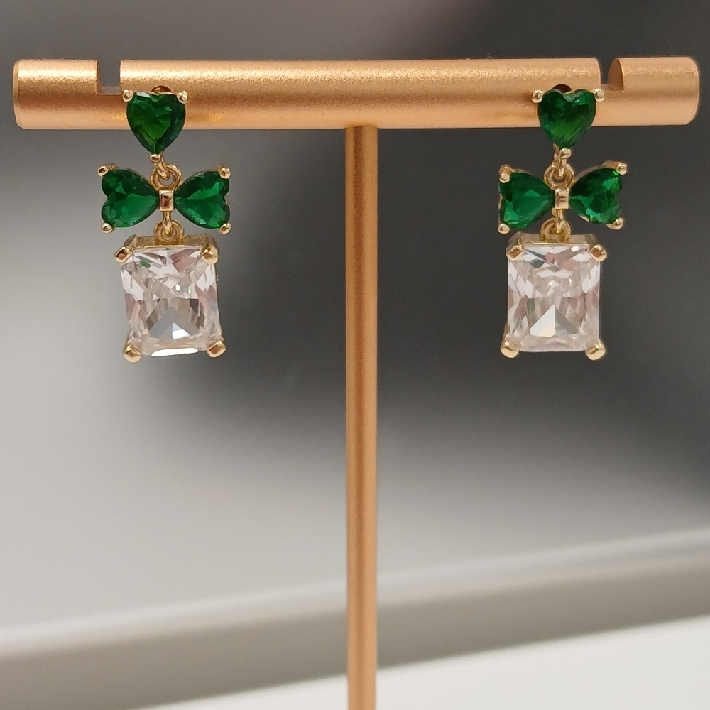 New 18k Gold Plated Green Clover Drop Earrings By Pretty Bird